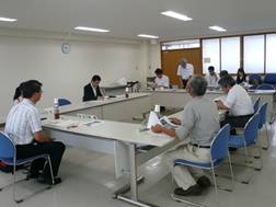 写真：会議の様子