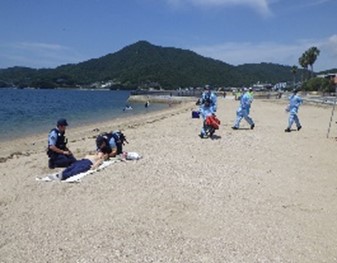 海難救助訓練の写真