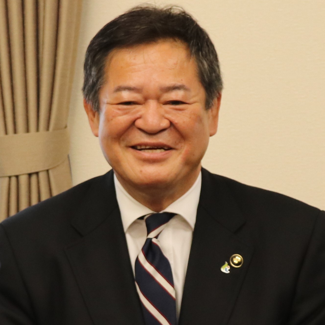 観音寺市長