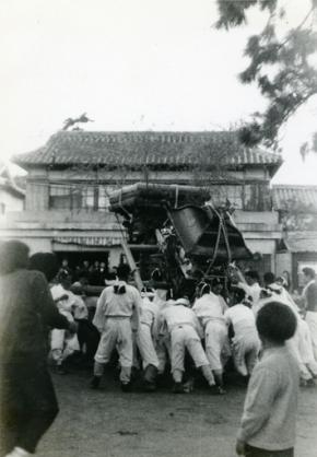 秋祭りの風景