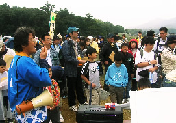 水土里の路満濃池親子ウォーキングの様子2