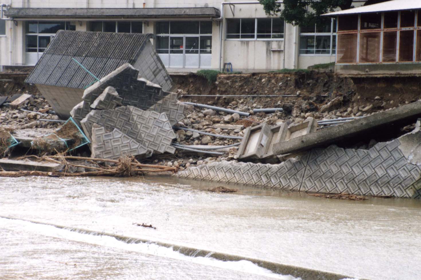 台風23号