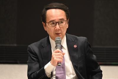 知事写真1