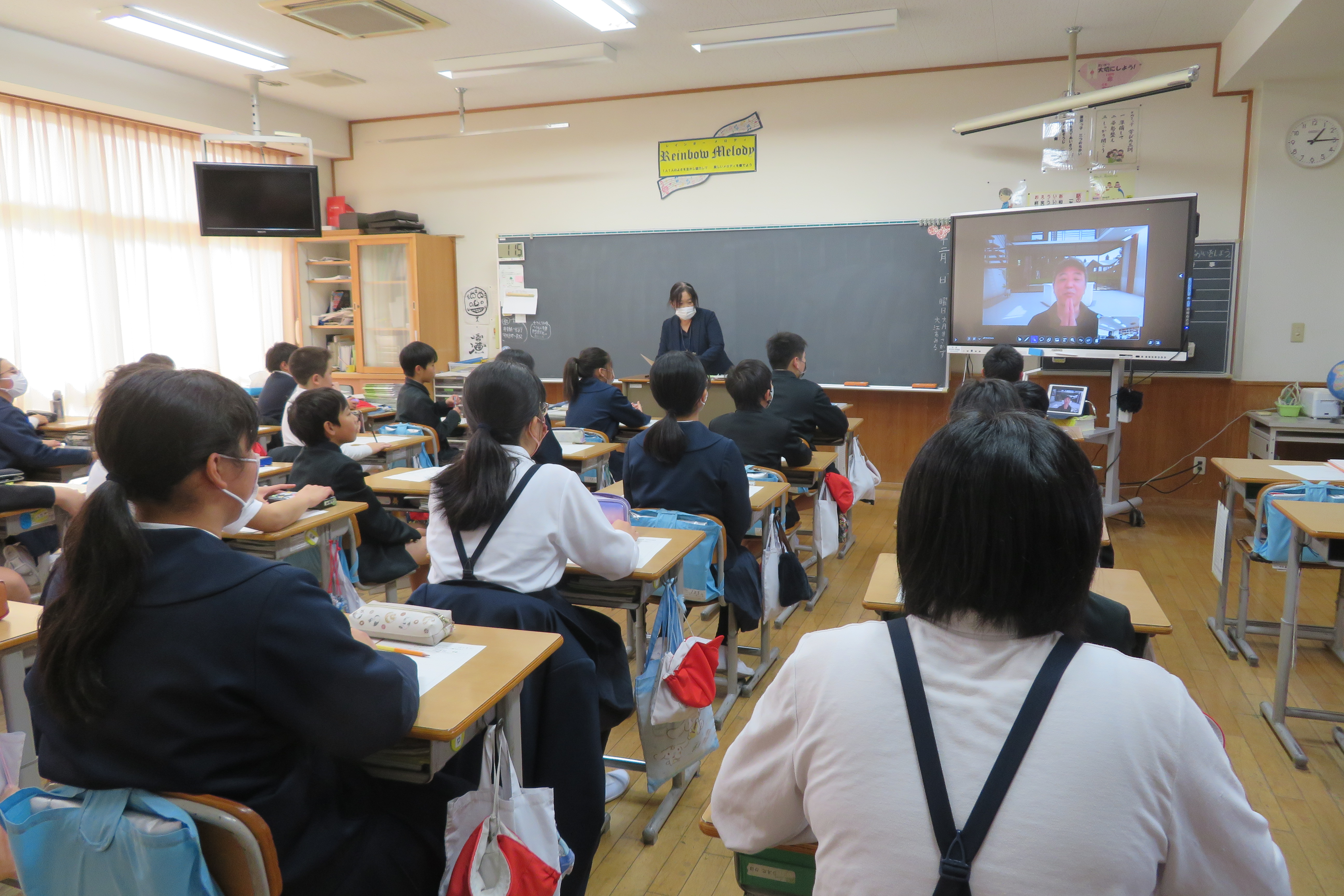 猪塚さんの講演会の様子1